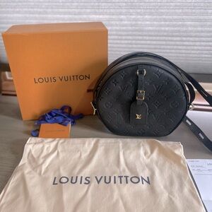 Brand new never carried Louis Vuitton Boite Souple MM
